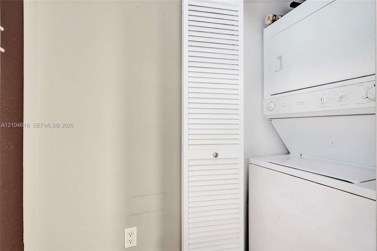 951 Brickell Avenue 1106 Property Photo 8