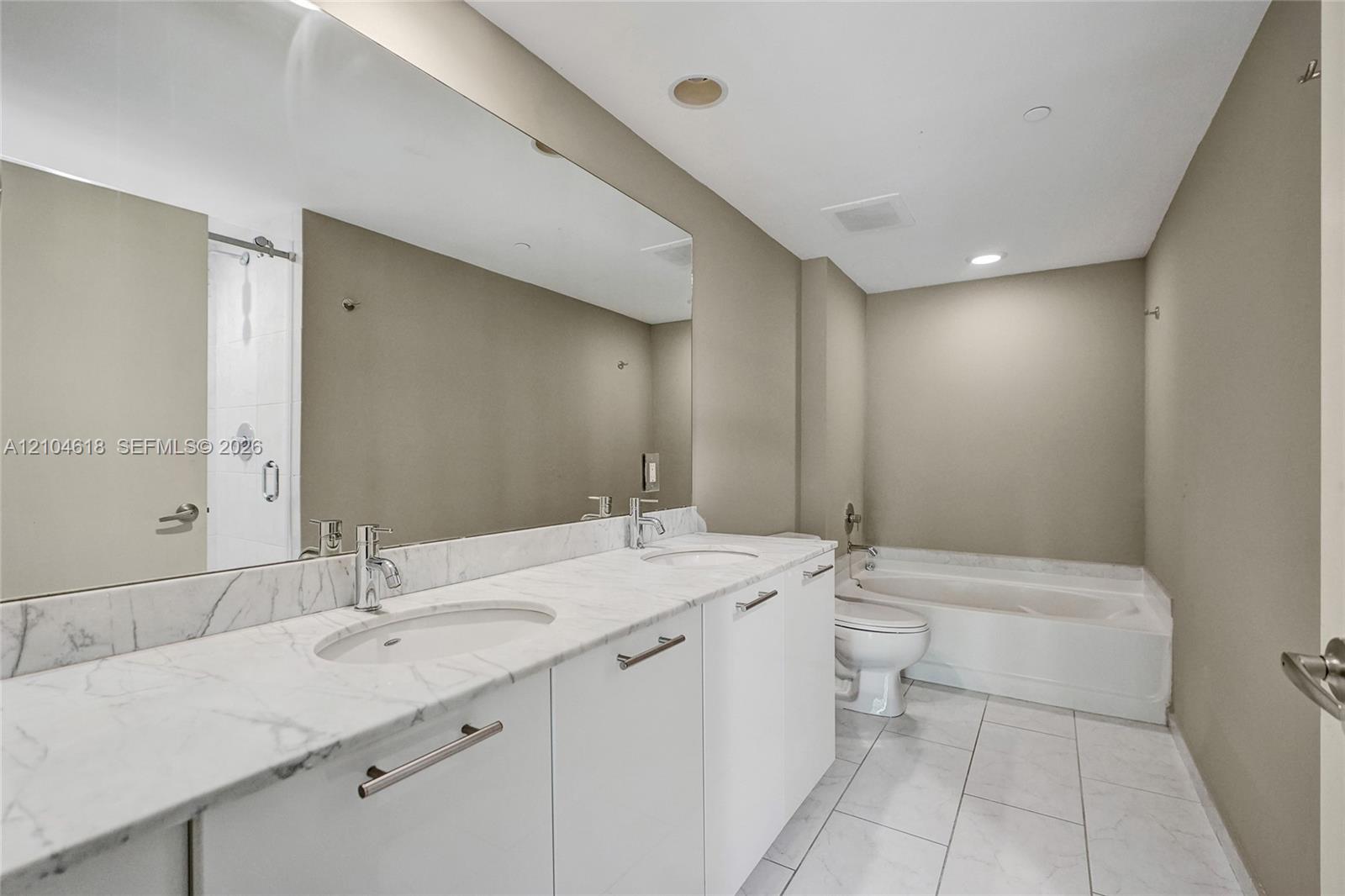 951 Brickell Avenue 1106 Property Photo 13
