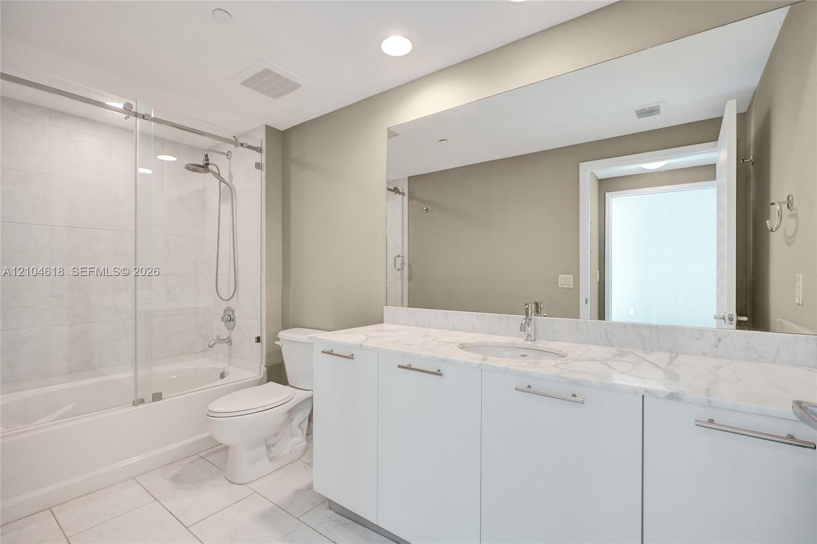 951 Brickell Avenue 1106 Property Photo 16