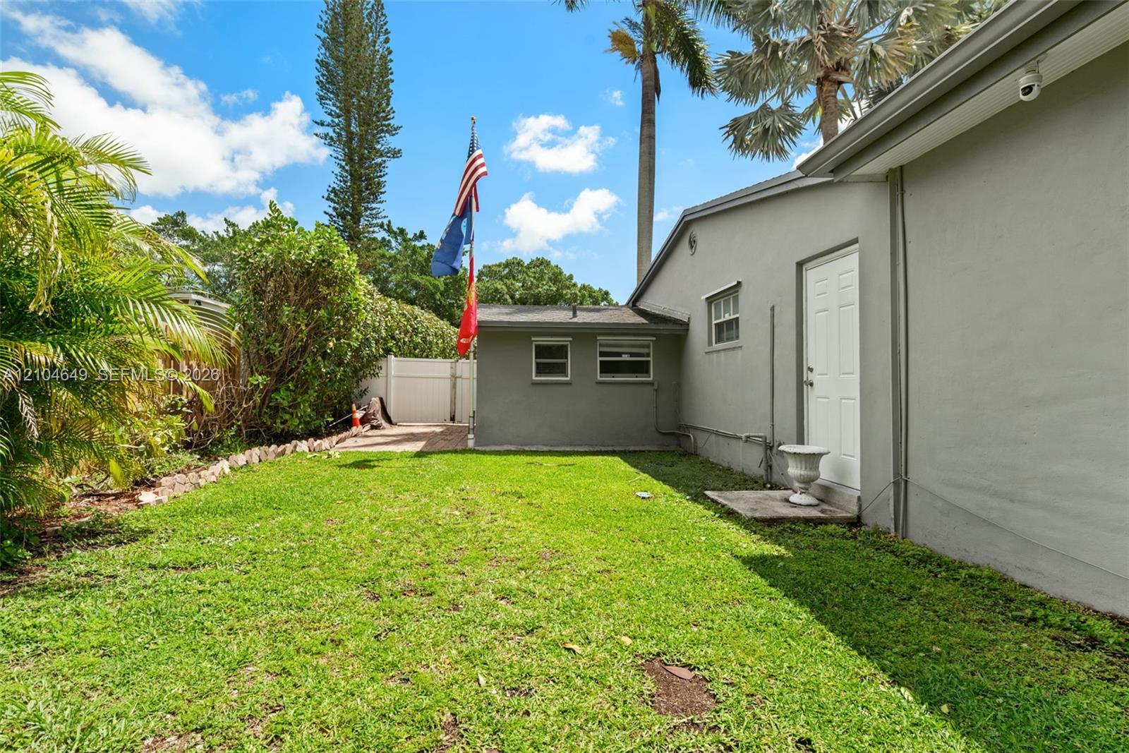 911 Sw 51st Avenue Property Photo 27