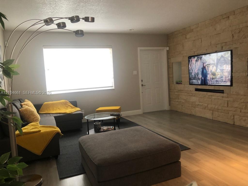 1773 Sw 28th Way Property Photo 11