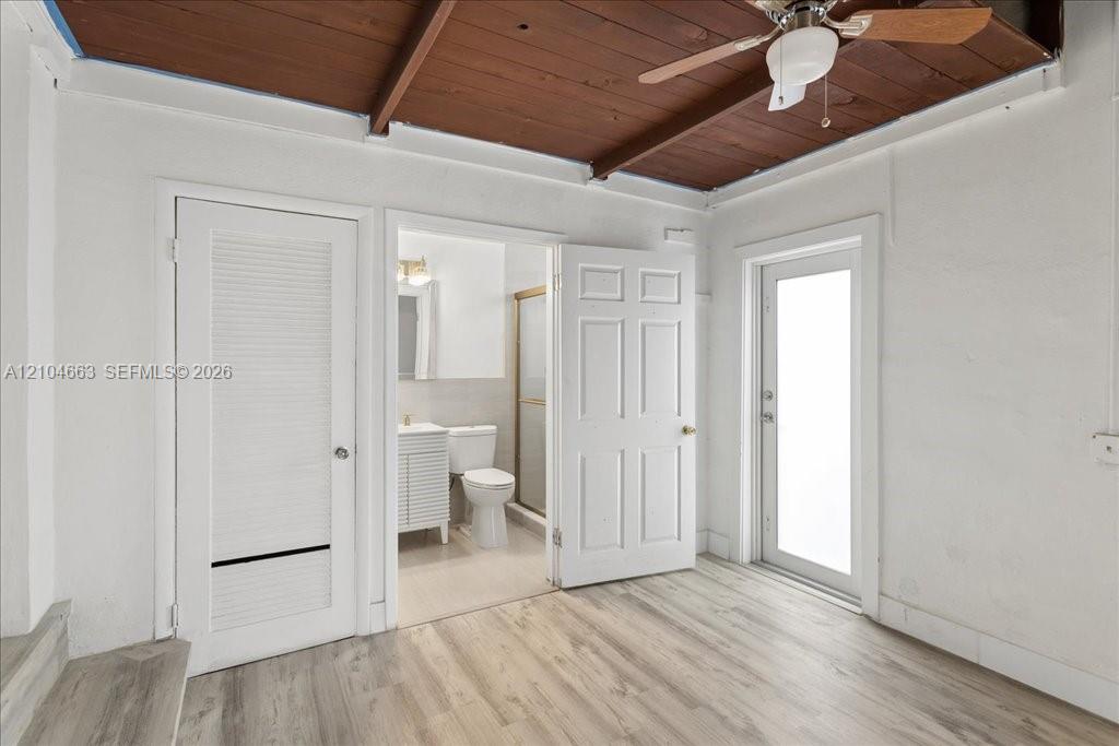 305 Nw 111th Street Property Photo 6