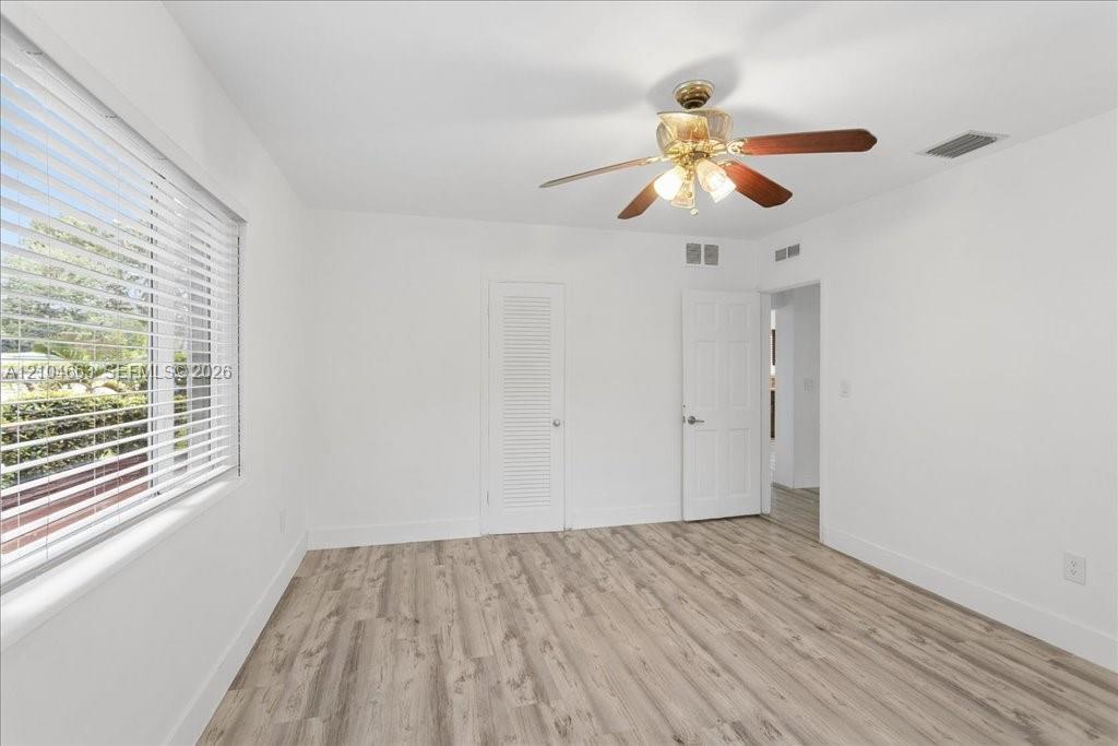 305 Nw 111th Street Property Photo 9