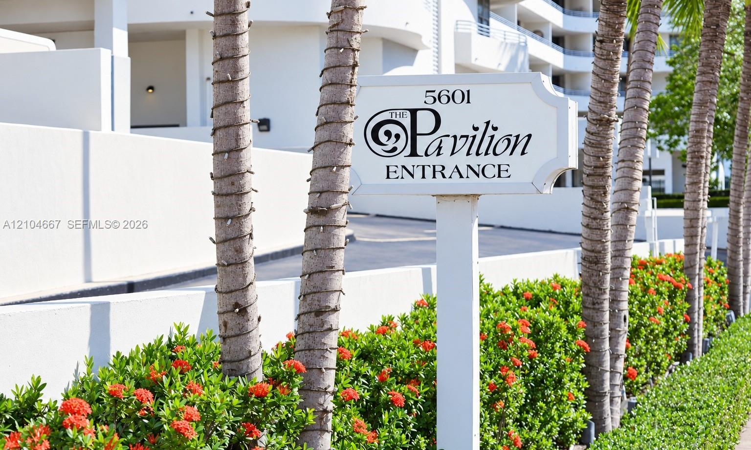 5601 Collins Avenue M1 Property Photo 23