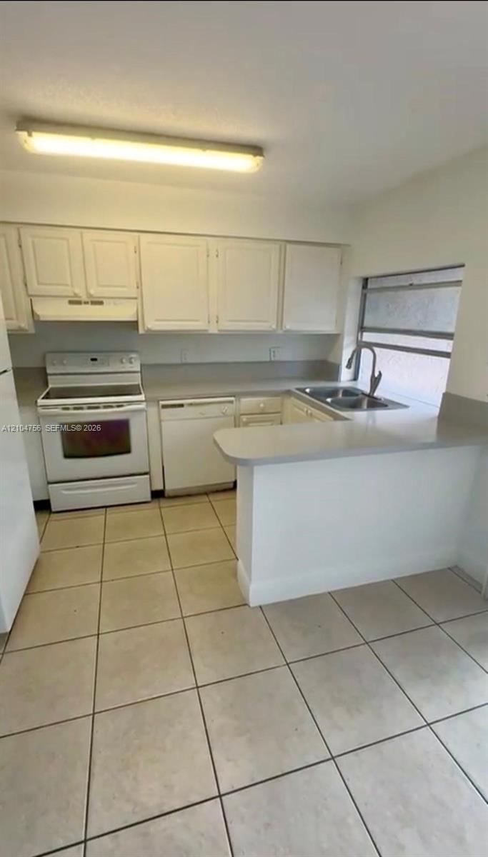 4431 Treehouse Lane H28 Property Photo 4