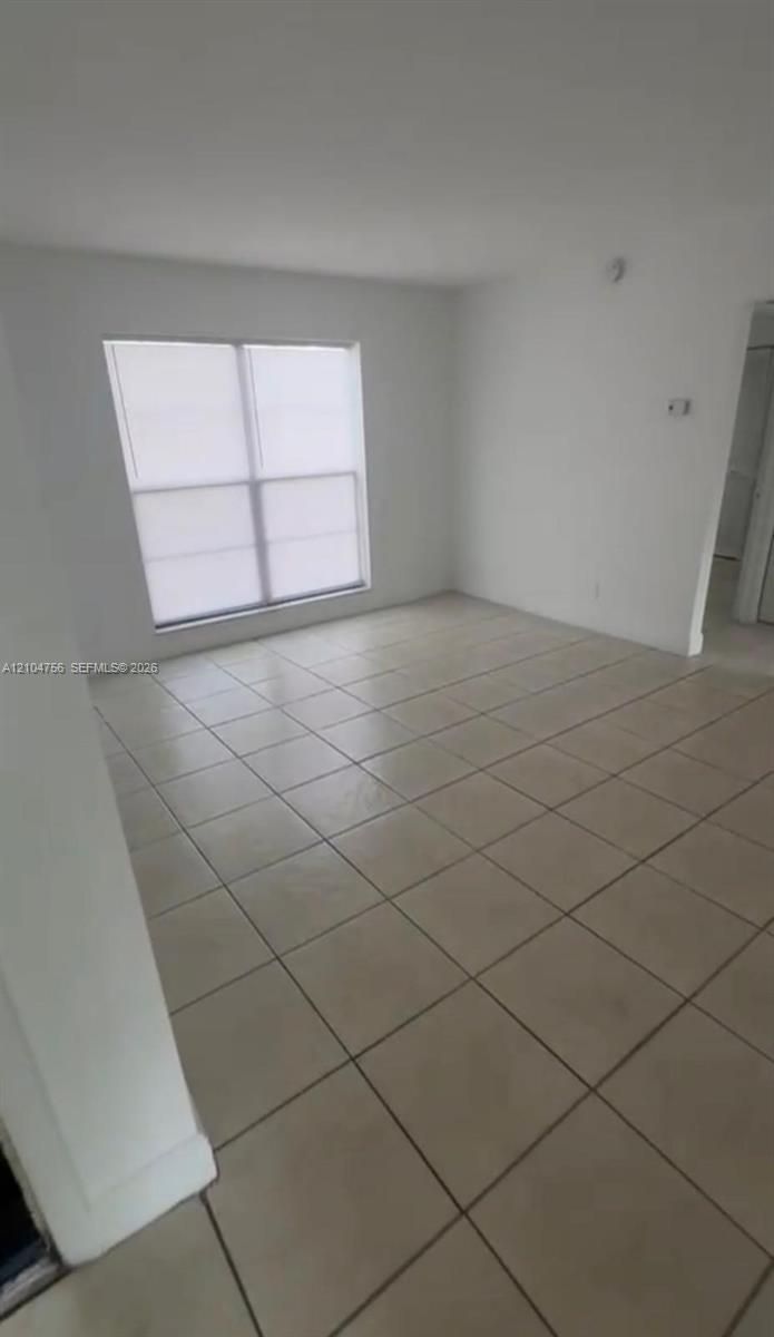 4431 Treehouse Lane H28 Property Photo 6