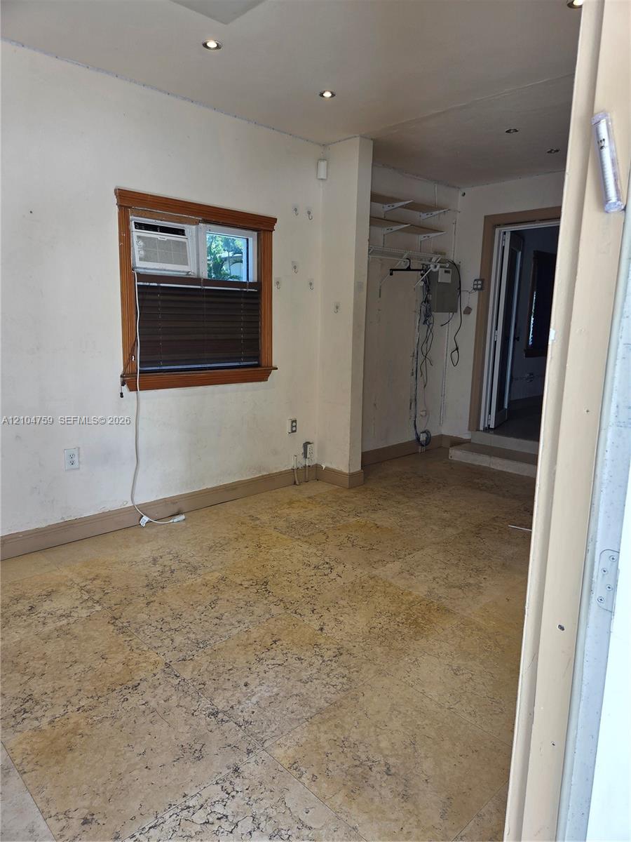 1257 Alton Road Property Photo 5