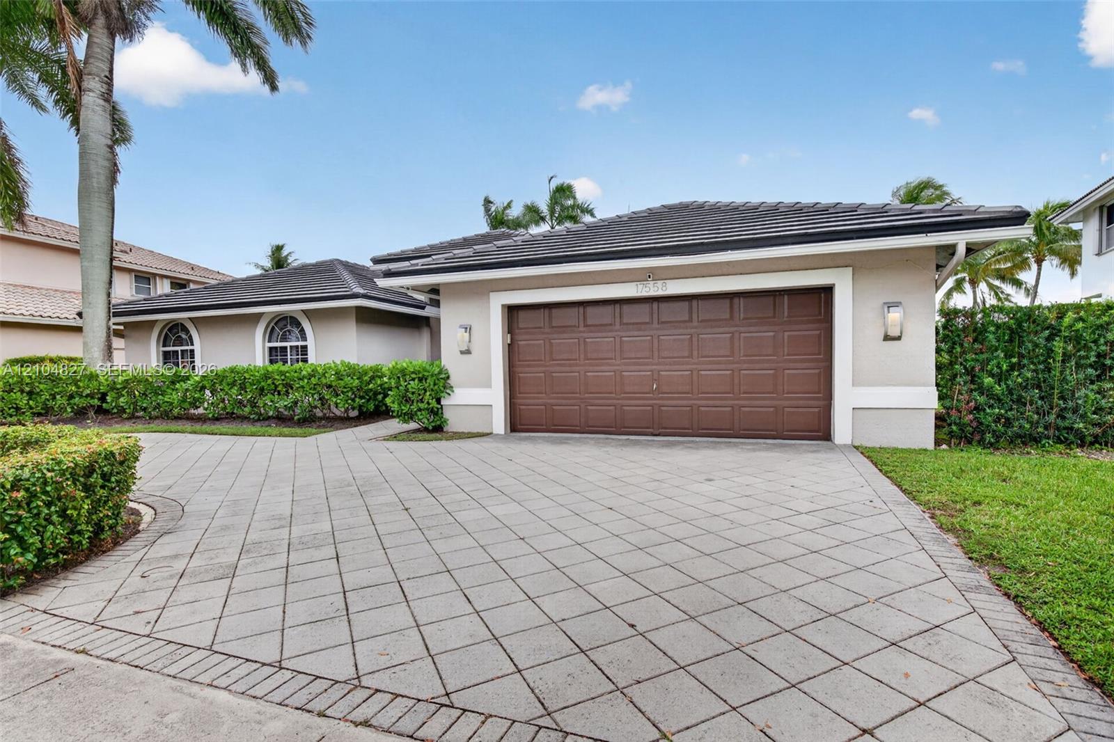 17558 Sw 13th Street Property Photo 5