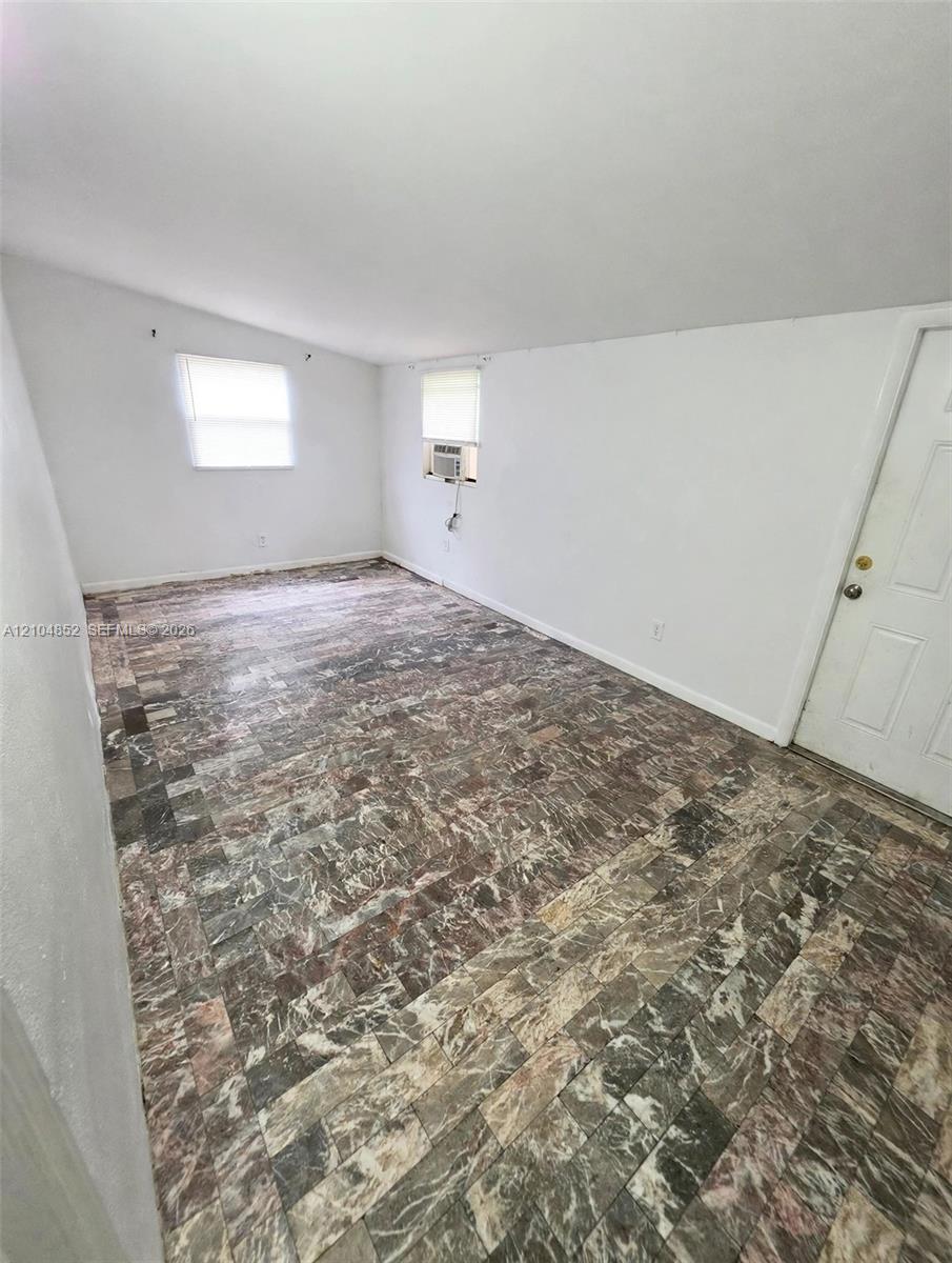 5701 Raleigh Street Property Photo 8