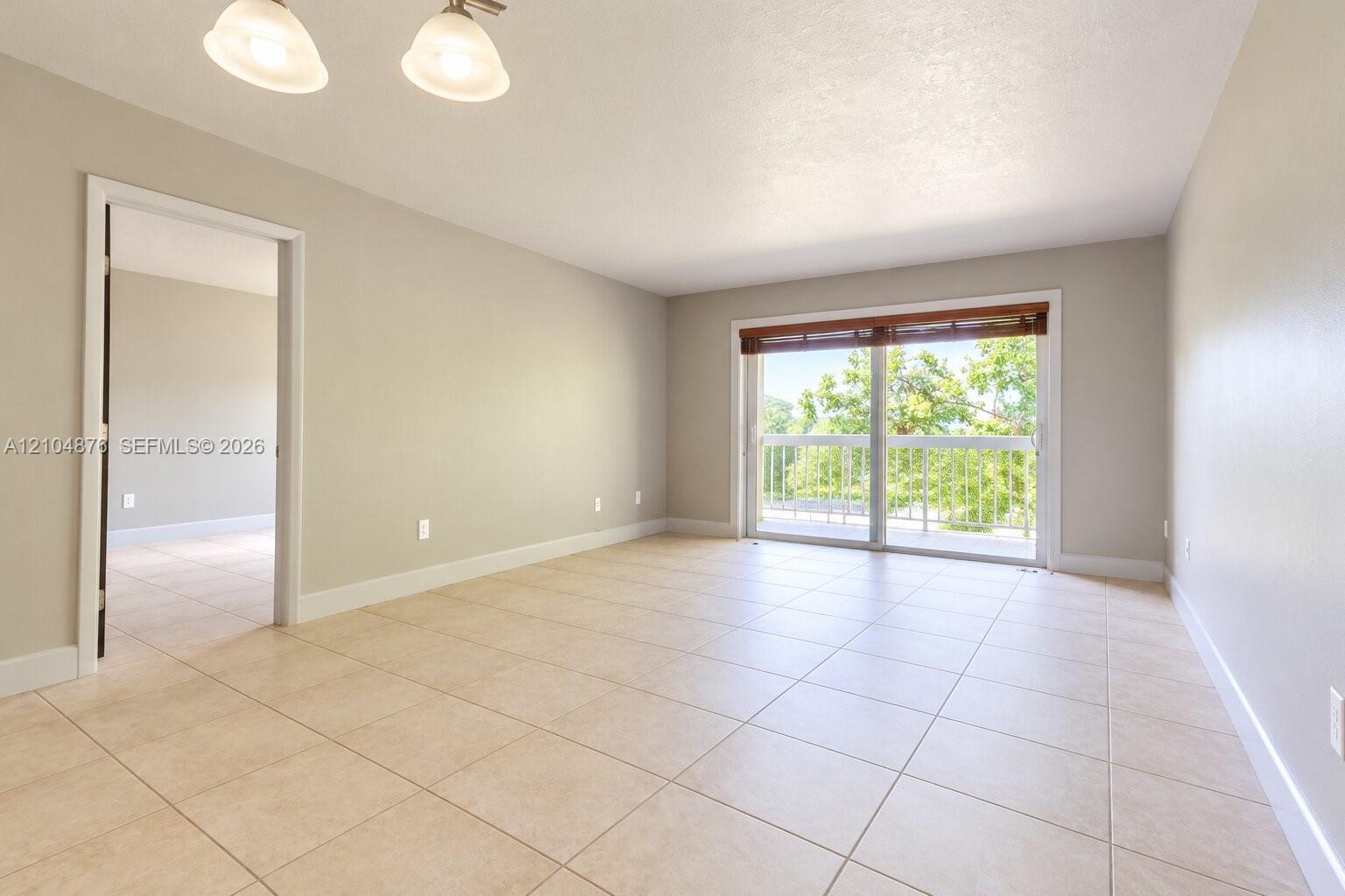 7860 Camino Real L405 Property Photo 9