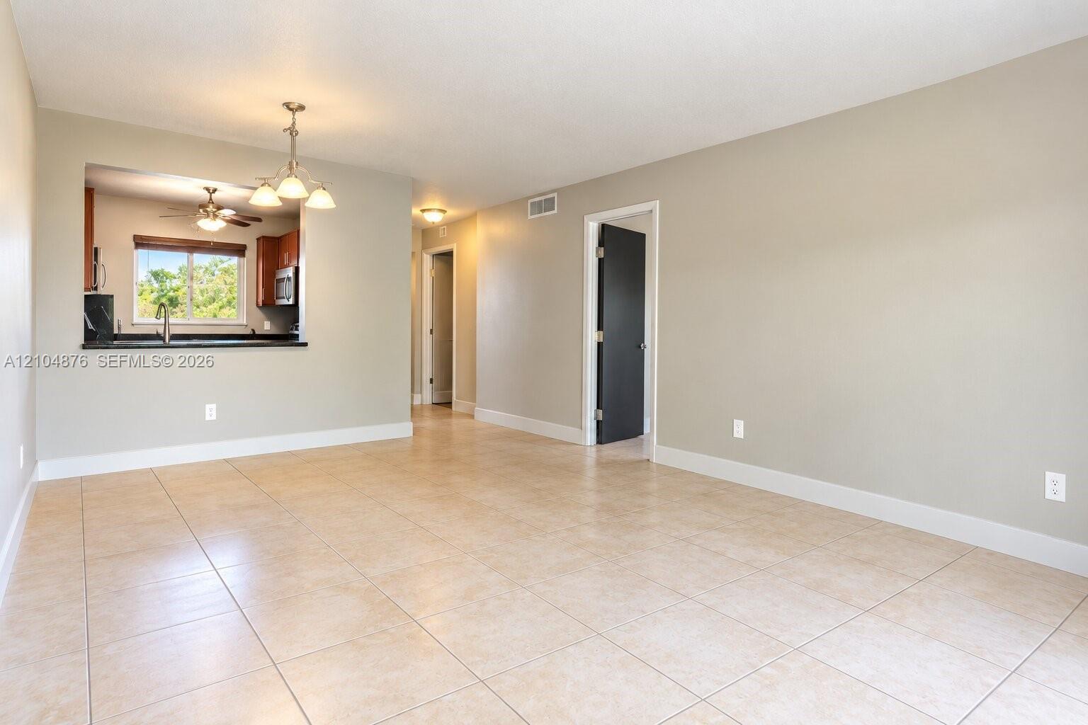 7860 Camino Real L405 Property Photo 11
