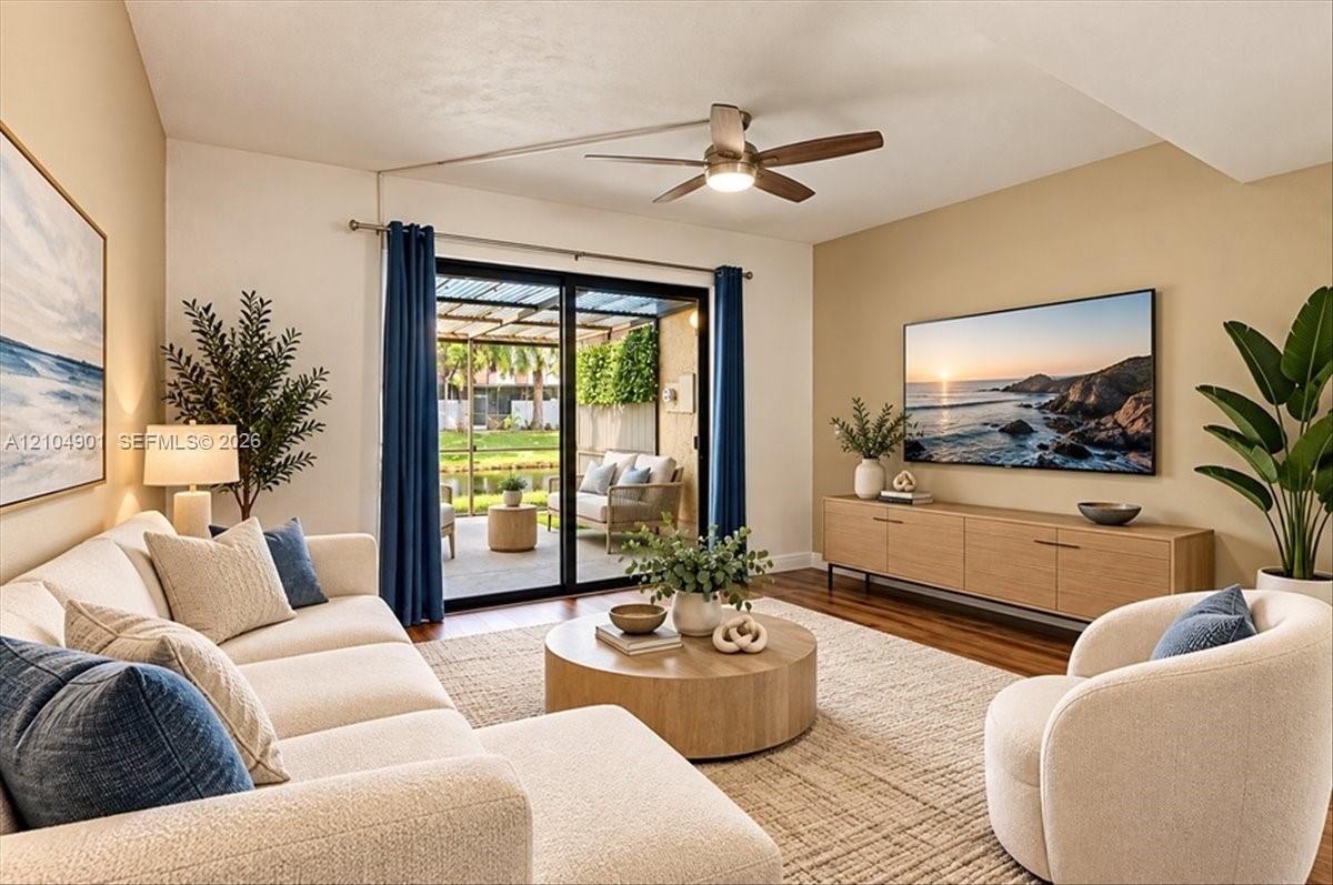 8979 Palm Tree Lane 8979 Property Photo 11