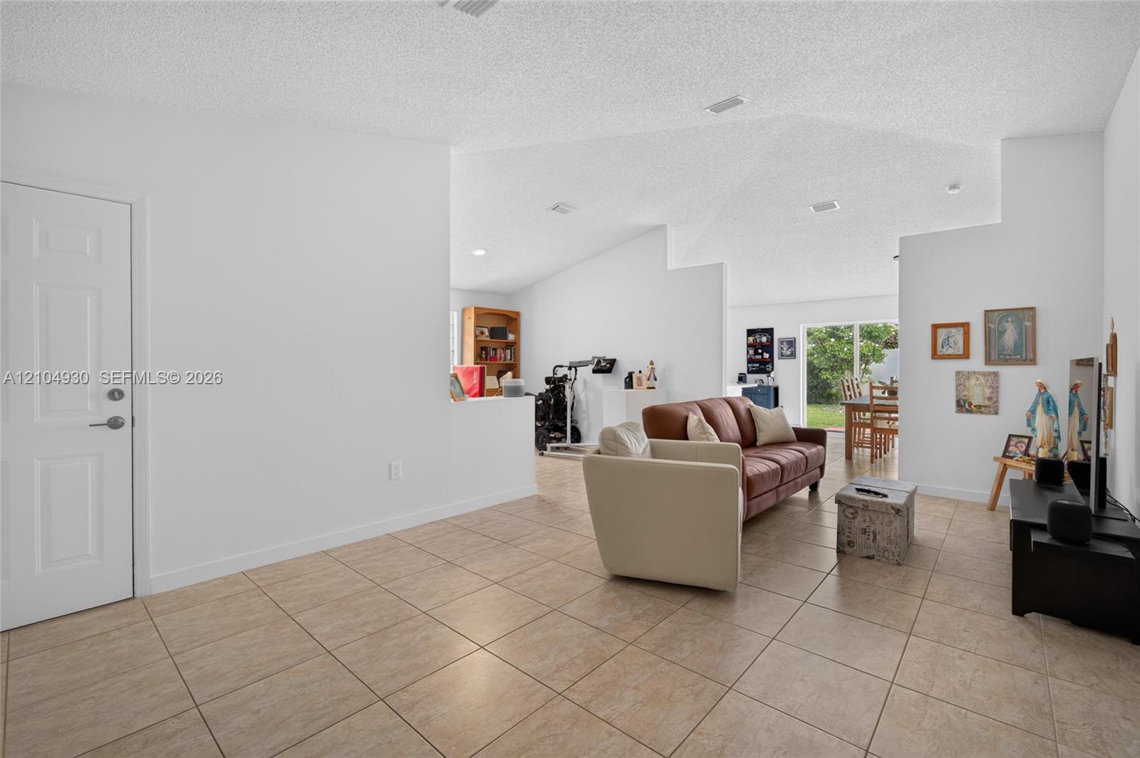 8949 Sw 215 Terrace Property Photo 6
