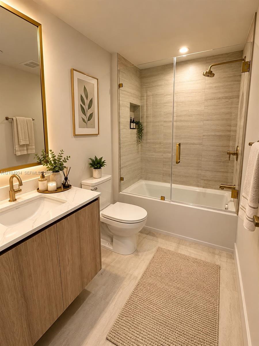 77 Se 5th Street 3004 Property Photo 2