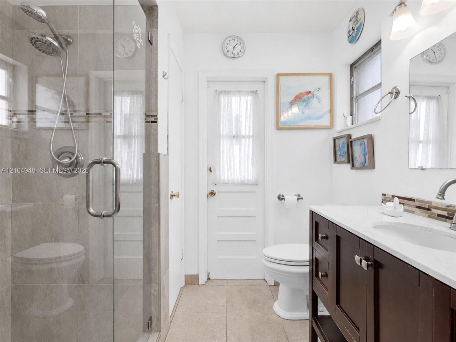 1911 N 53rd Avenue Property Photo 15