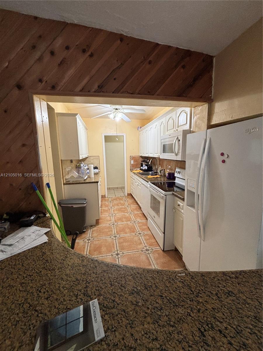 7325 Sw 18th St Road Property Photo 19