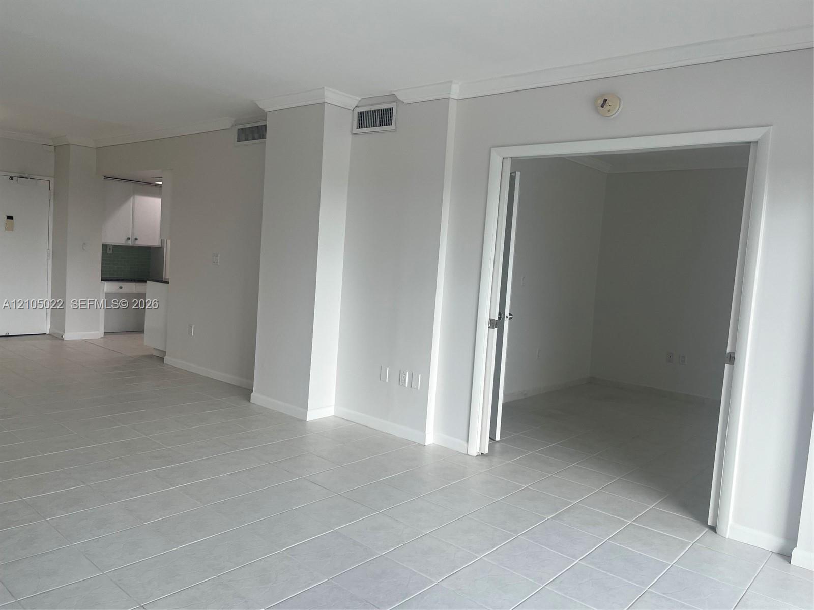 500 Bayview Drive 1520 Property Photo 11