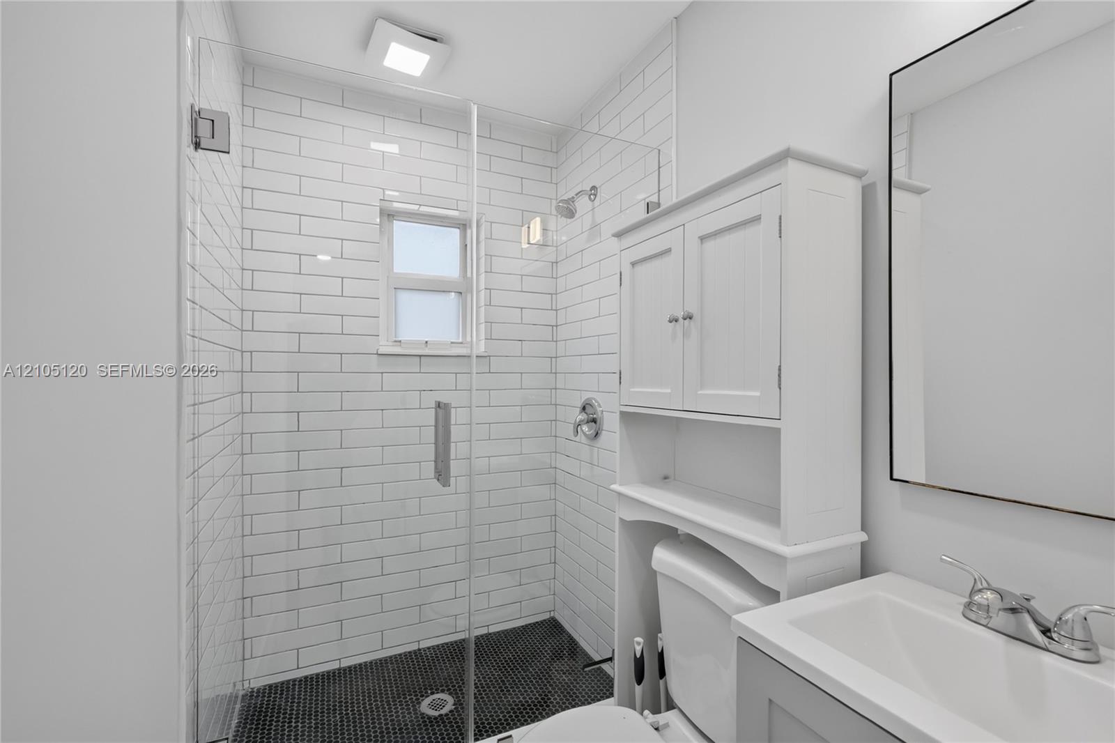 A12105120 Property Photo 10