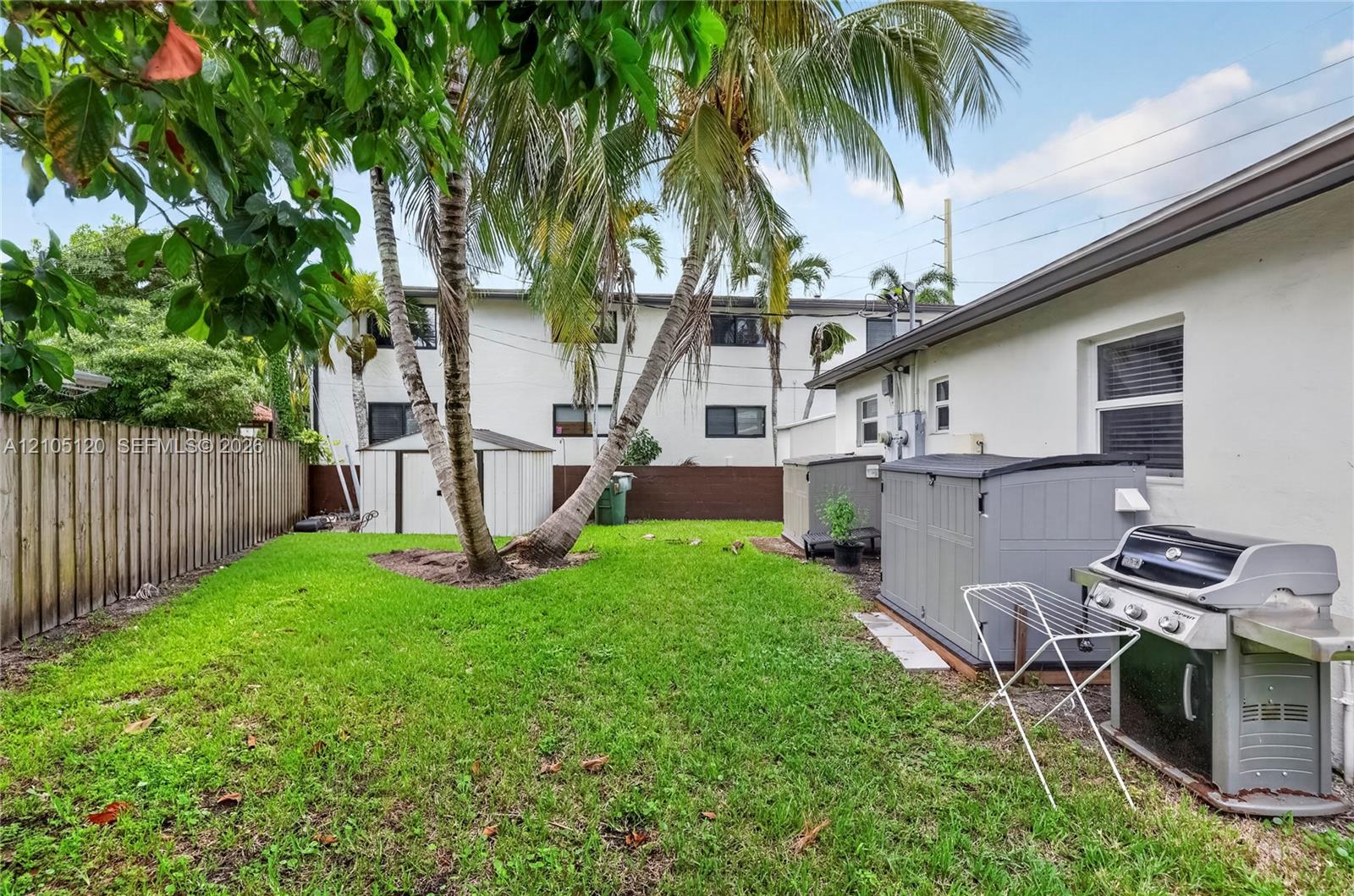 A12105120 Property Photo 15