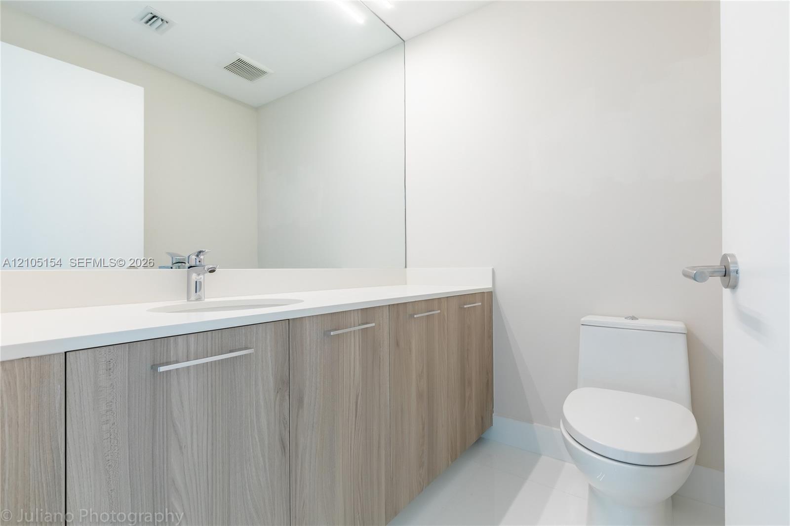 501 Ne 31st Street 3302 Property Photo 13