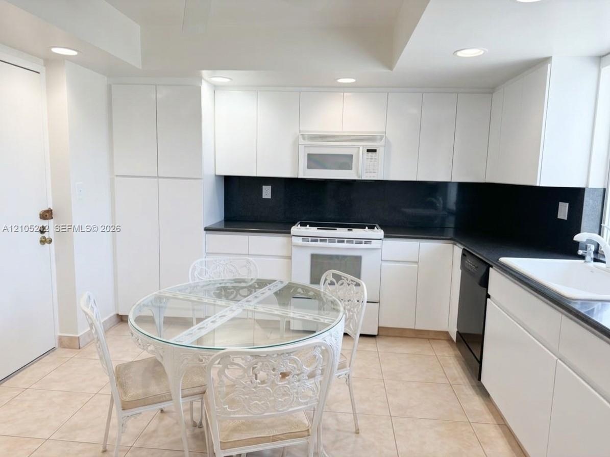 600 Three Islands Boulevard 1722 Property Photo 1