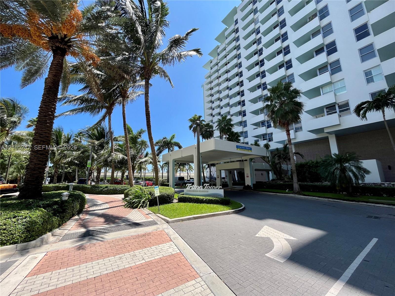 2899 Collins Avenue 904 Property Photo 20