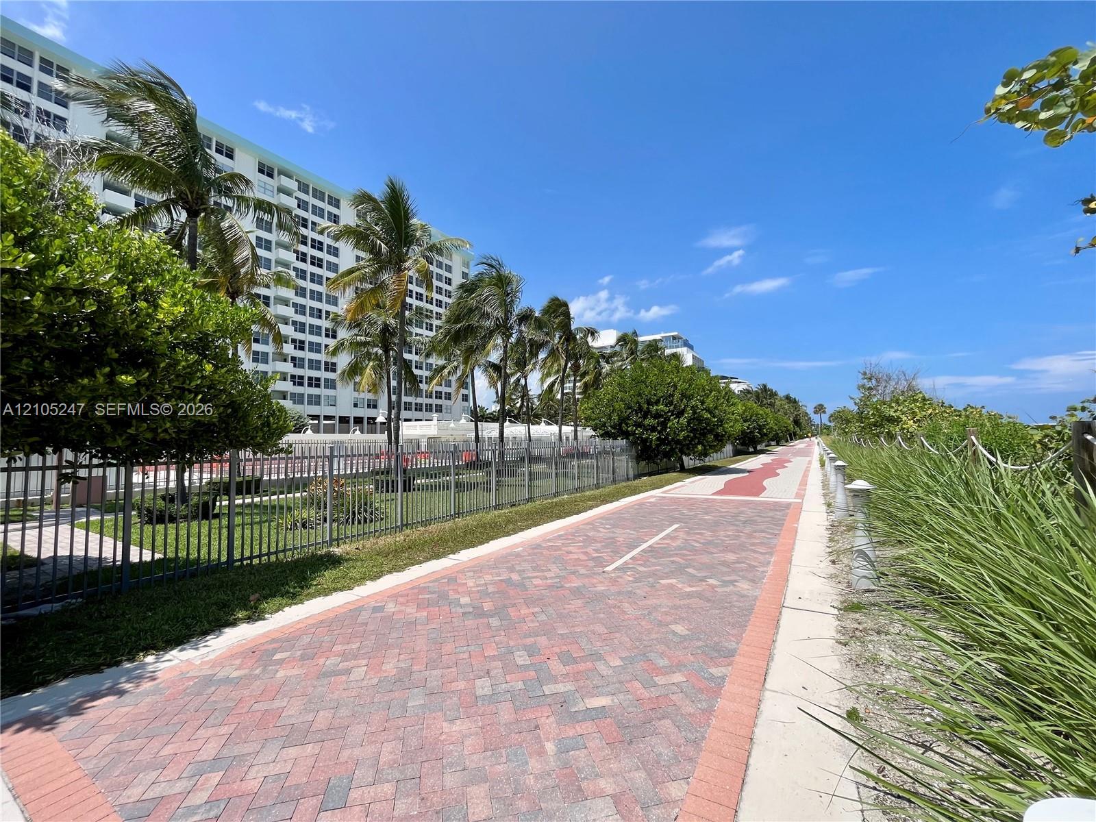 2899 Collins Avenue 904 Property Photo 27