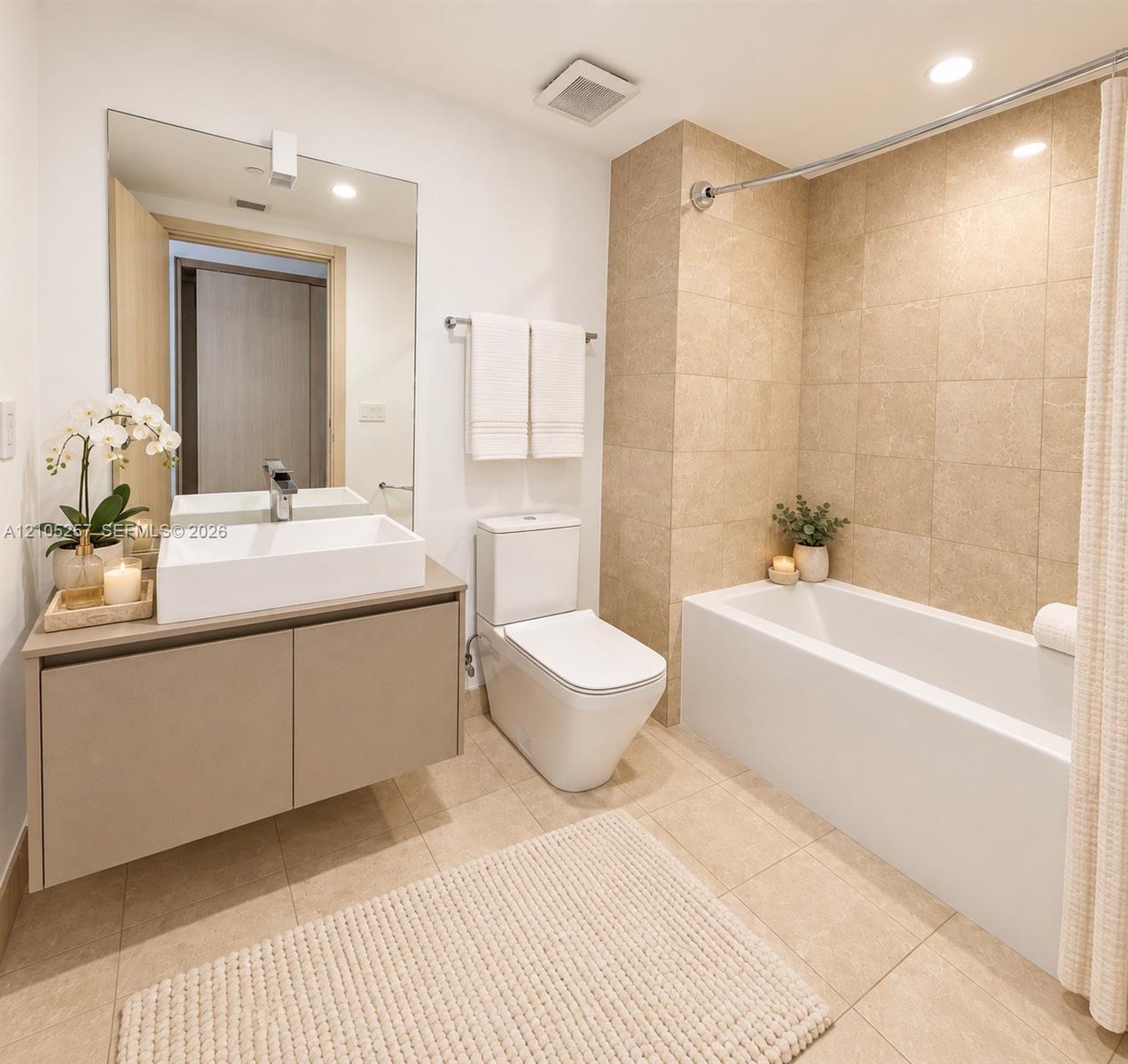 1000 Brickell Plaza 2415 Property Photo 8