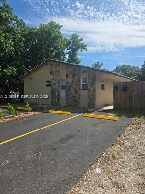 2208 Garfield Street B Property Photo 1