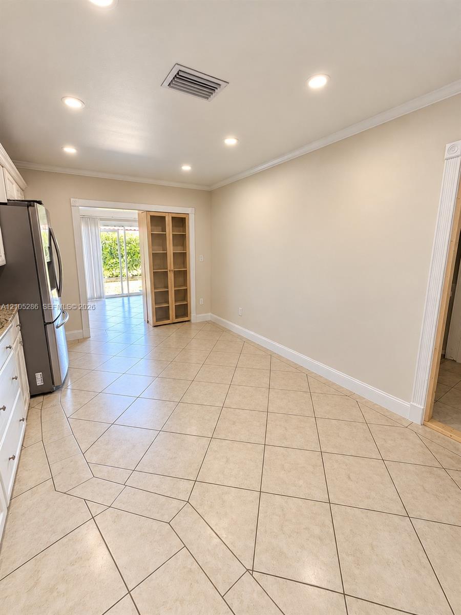 3851 Nw 110th Avenue N-s Property Photo 2