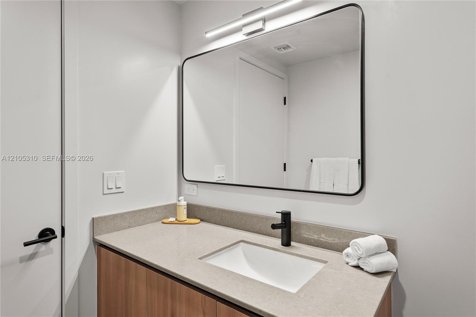 121 Ne 5th Street 3304 Property Photo 17