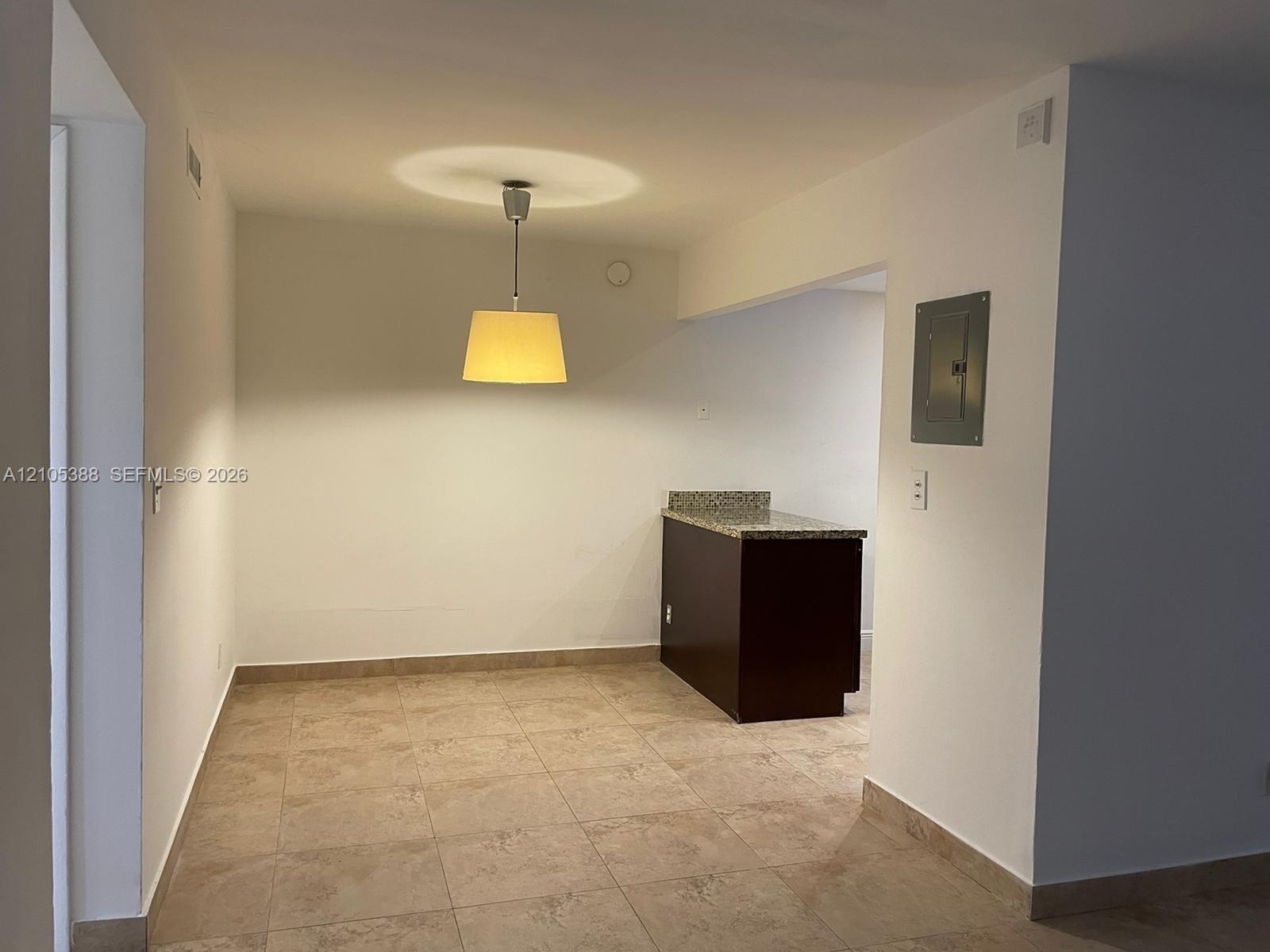 6900 SW 39th Street 312K Property Photo 1