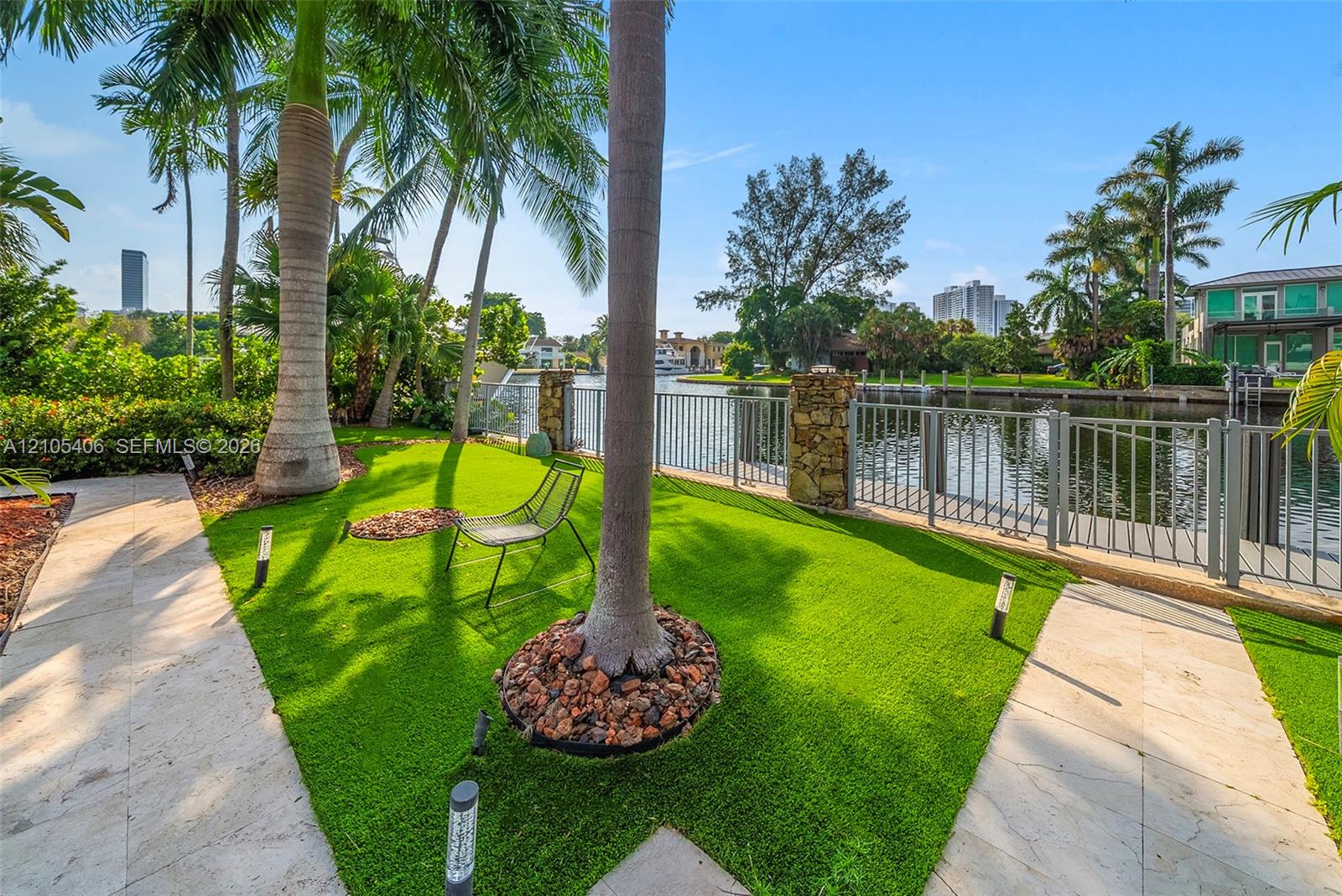 407 Sunset Drive Property Photo 11