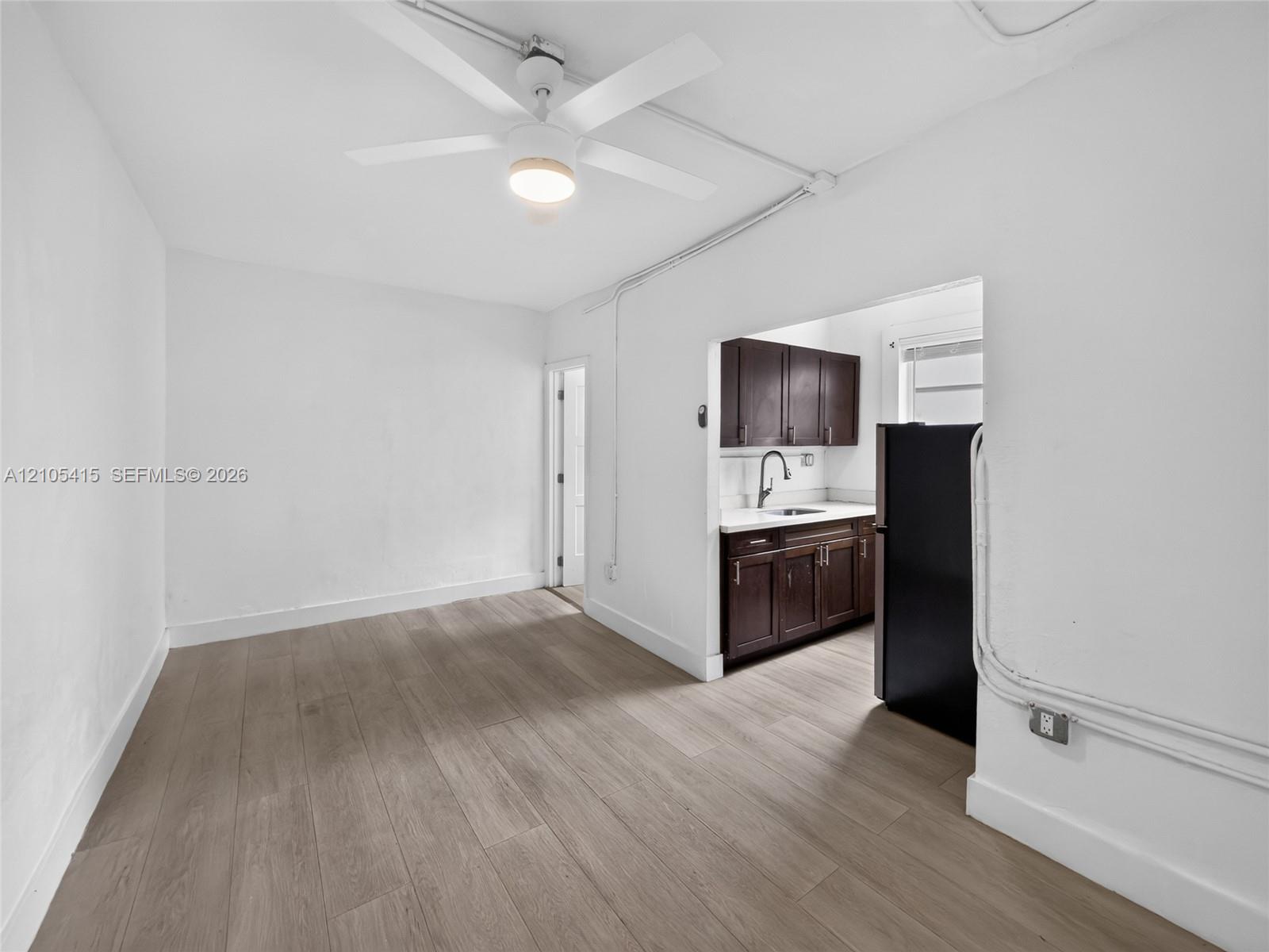 967 SW 5th Street 11 Property Photo 1