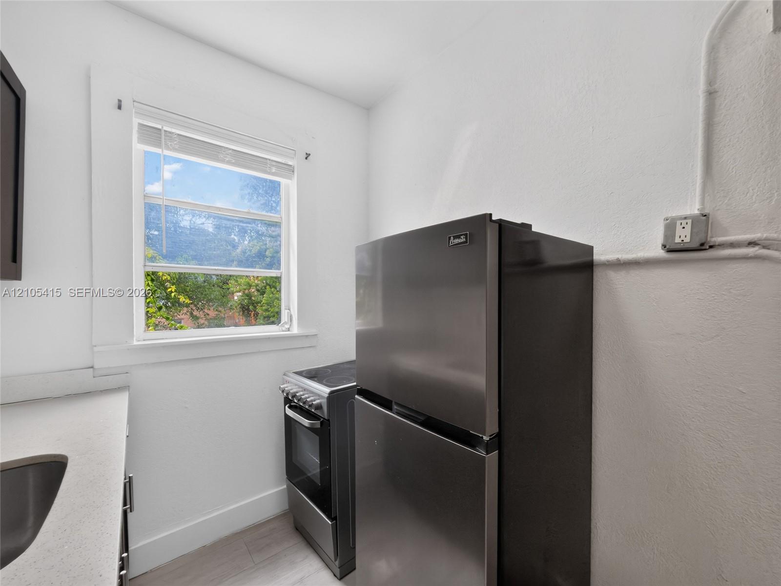 967 Sw 5th Street 11 Property Photo 6