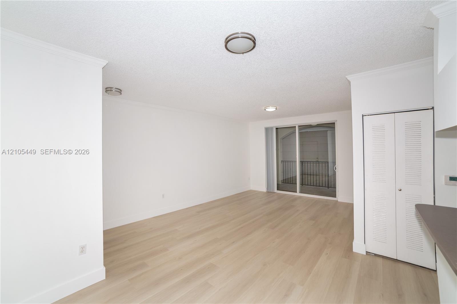 17145 N Bay Road 4203 Property Photo 2