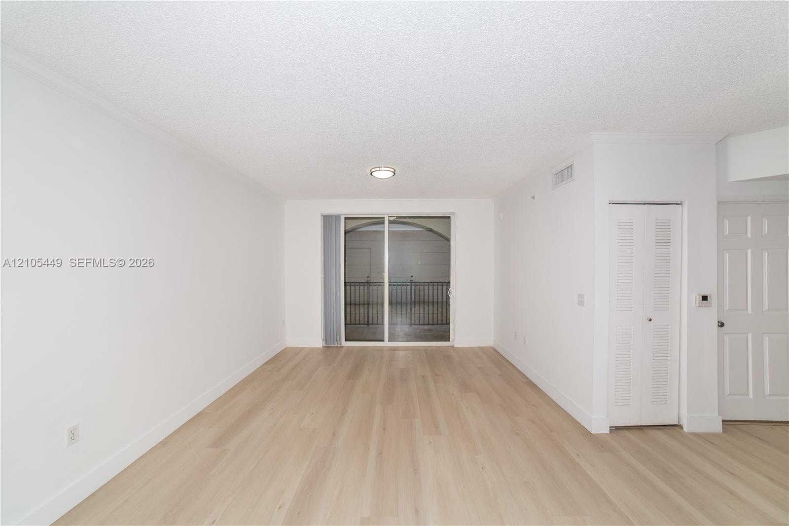 17145 N Bay Road 4203 Property Photo 3