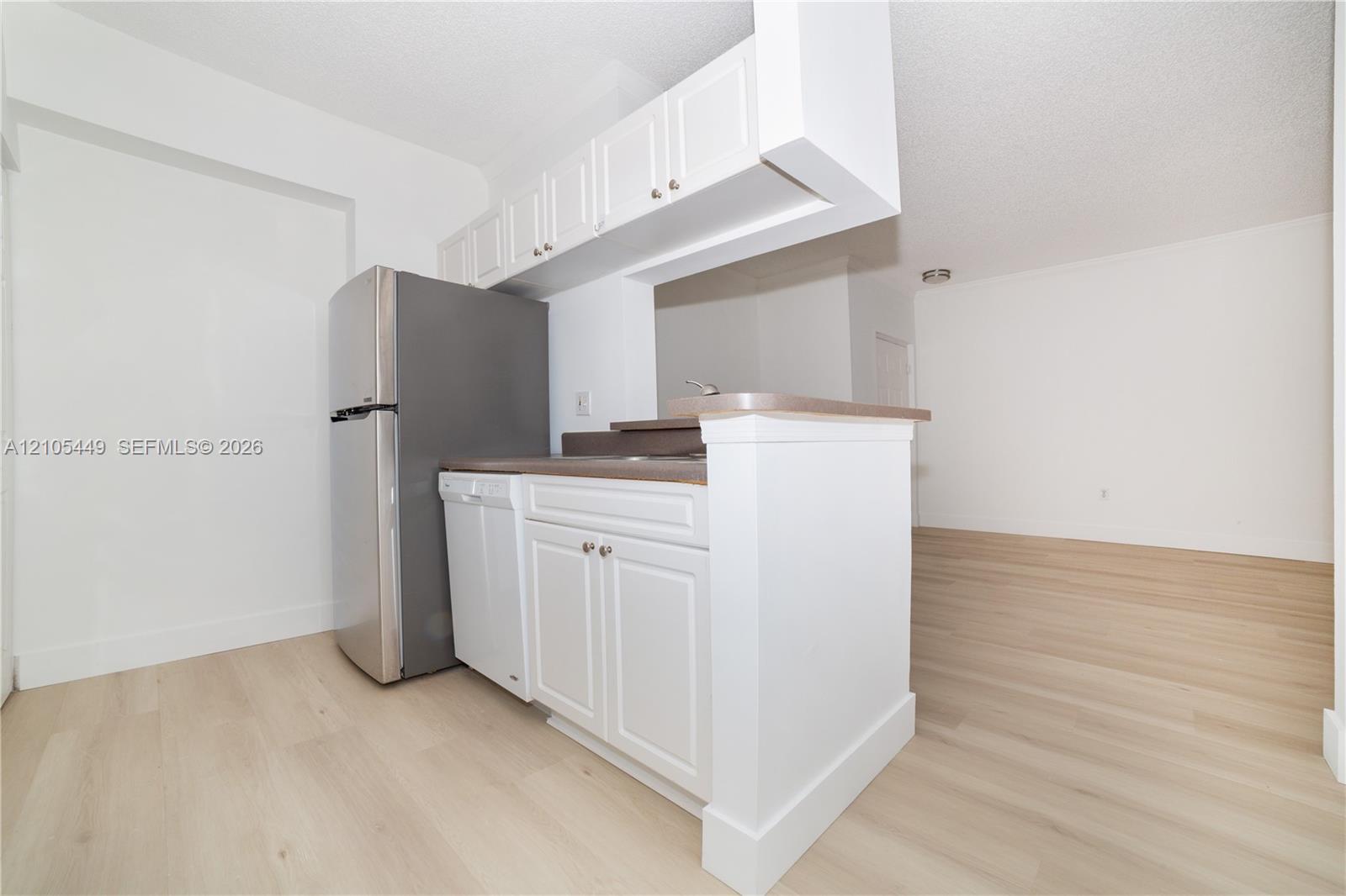 17145 N Bay Road 4203 Property Photo 7