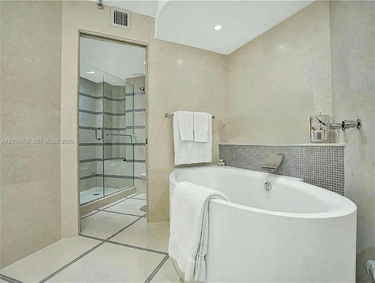 3500 Mystic Pointe Drive 3406 Property Photo 14