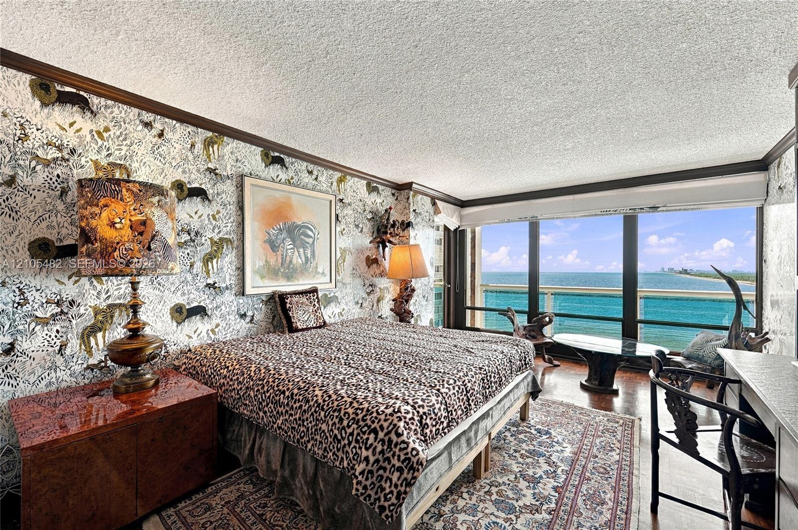 2100 S Ocean Lane 808 Property Photo 18