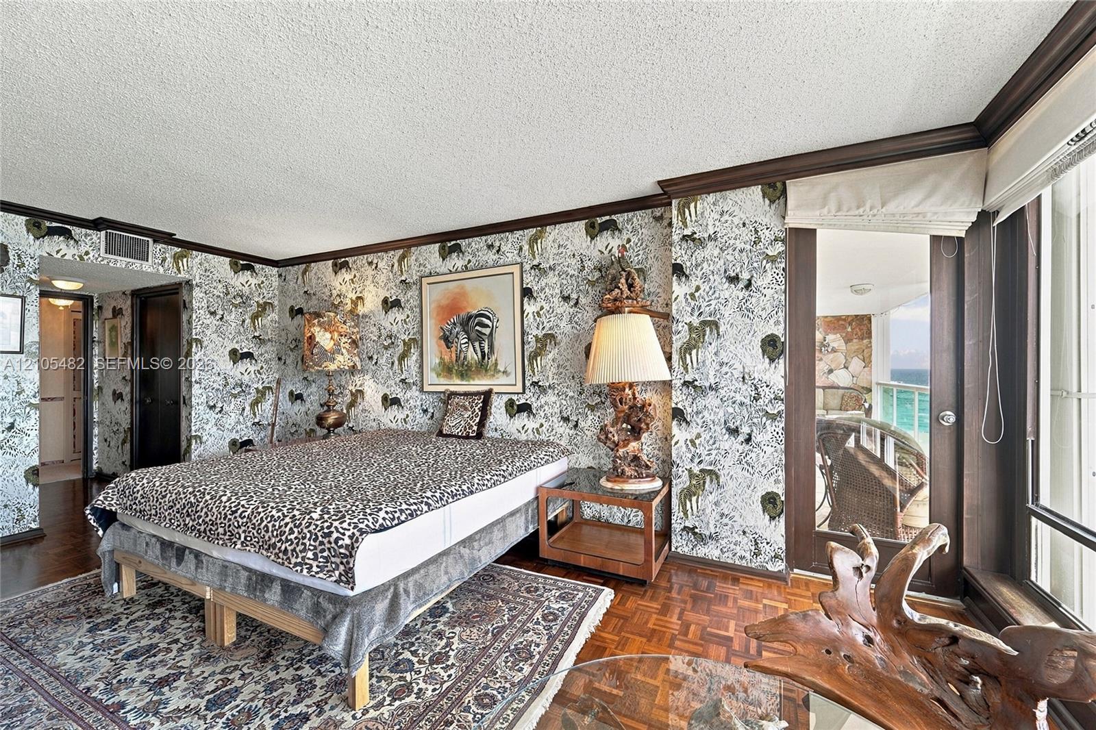 2100 S Ocean Lane 808 Property Photo 19