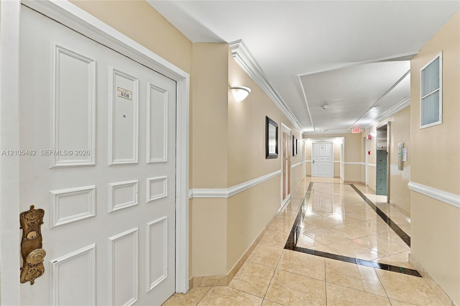 2100 S Ocean Lane 808 Property Photo 25