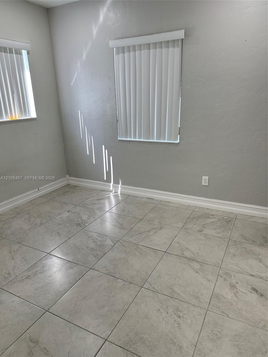 810 Nw 61st Street 812 Property Photo 5
