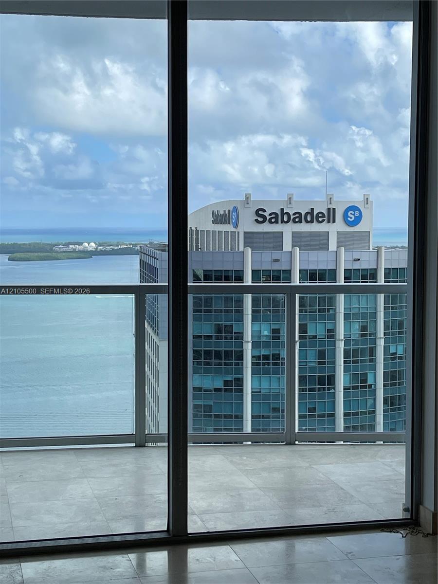 1060 Brickell Avenue 3905 Property Photo 4