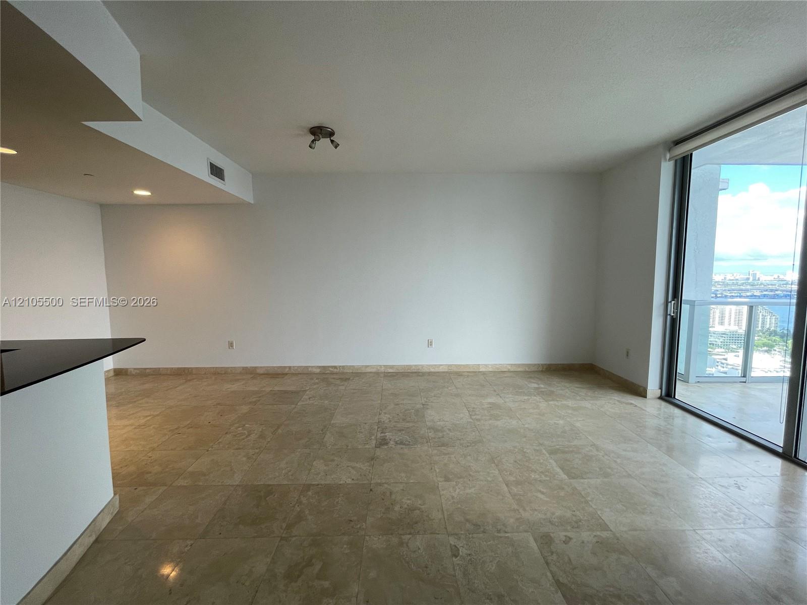 1060 Brickell Avenue 3905 Property Photo 6