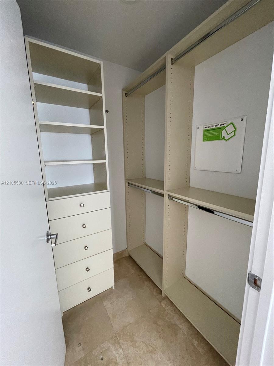 1060 Brickell Avenue 3905 Property Photo 13