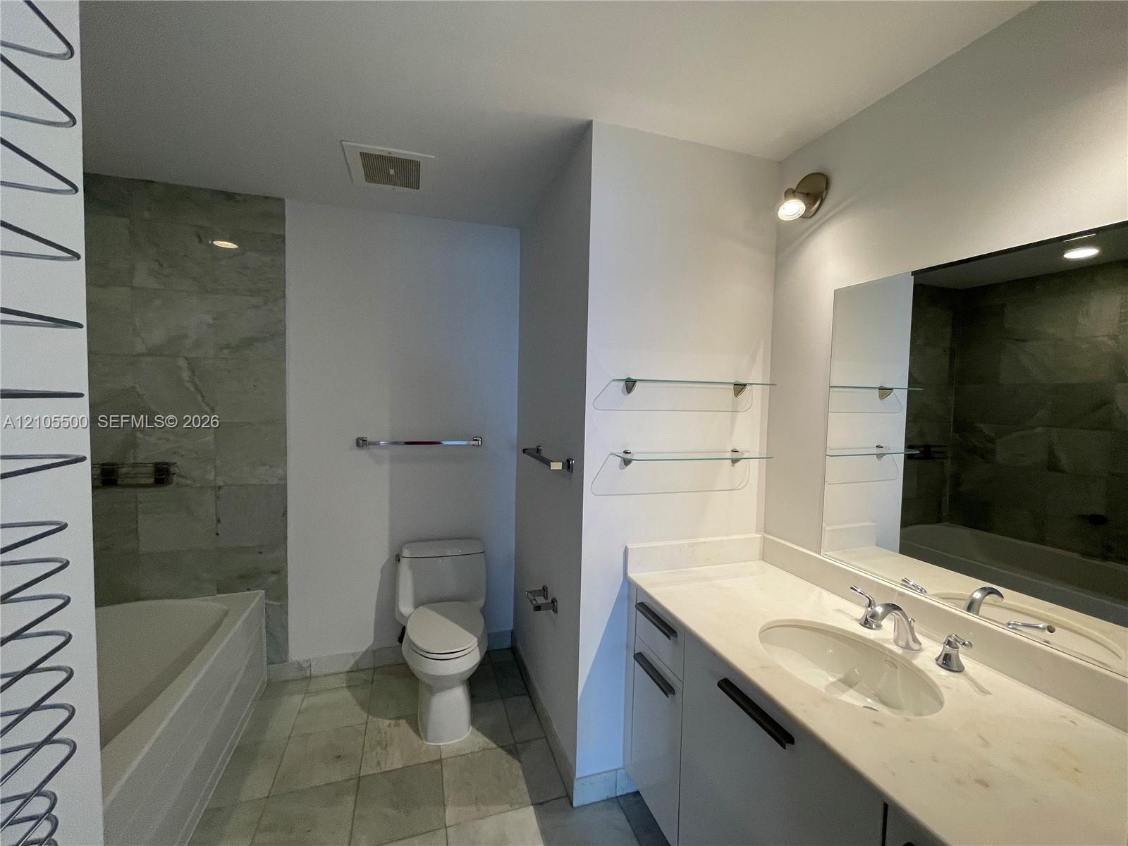 1060 Brickell Avenue 3905 Property Photo 28
