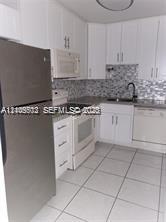 405 S Pine Island Road 106d Property Photo 1