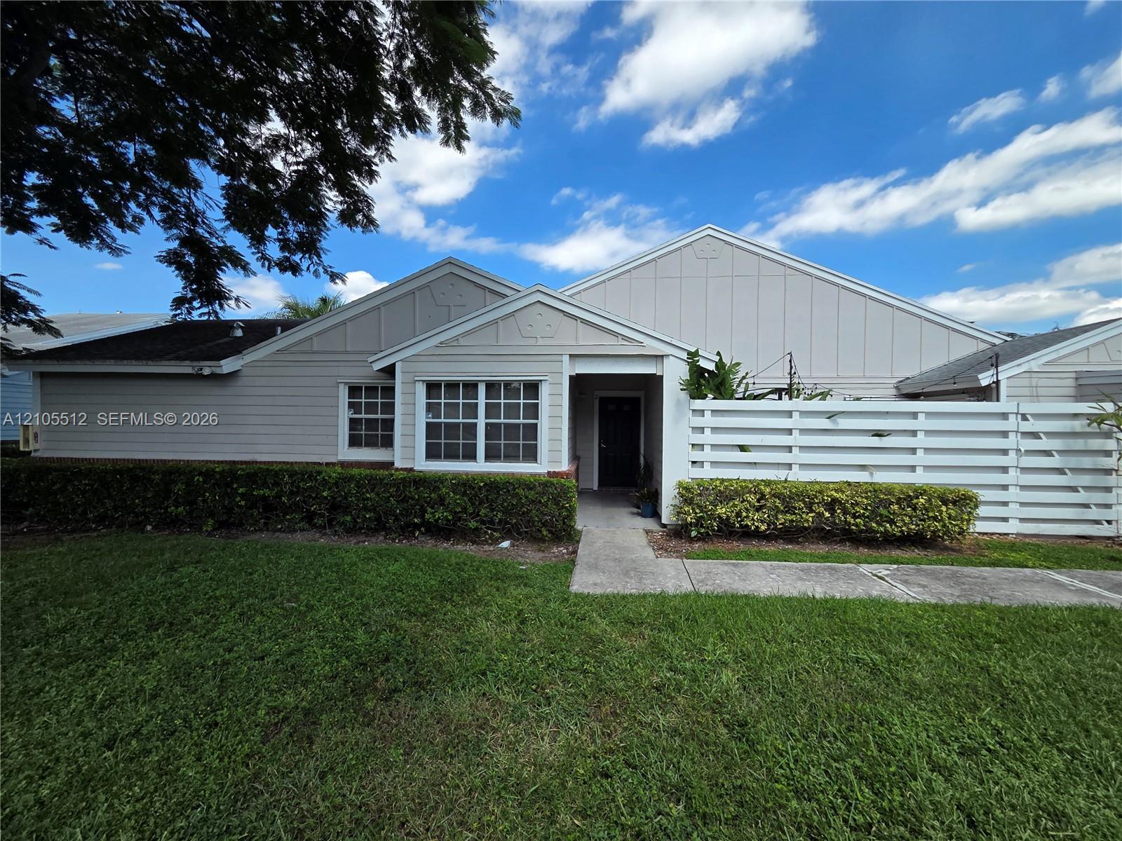 13785 Sw 147th Cir Lane 2-14 Property Photo 1