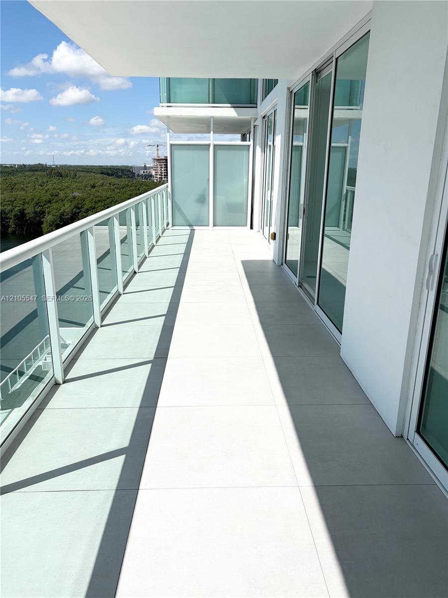 400 Sunny Isles Boulevard 1002 Property Photo 4